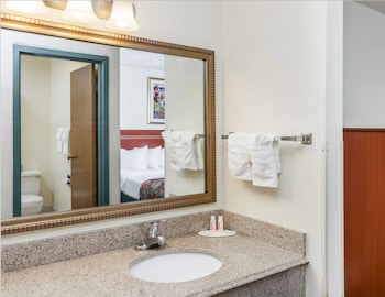 Standard Double Room, 2 Double Beds, Non Smoking