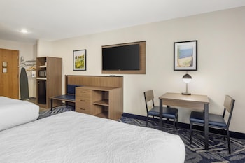 Standard Room, 2 Double Beds, Non Smoking, Refrigerator & Microwave