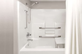 Room, 2 Queen Beds, Accessible, Non Smoking (Mobility)