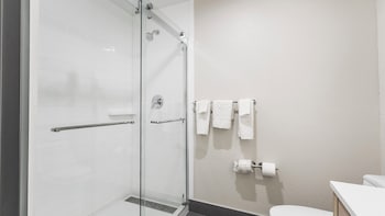 Standard Room, 1 King Bed, Non Smoking, Refrigerator & Microwave