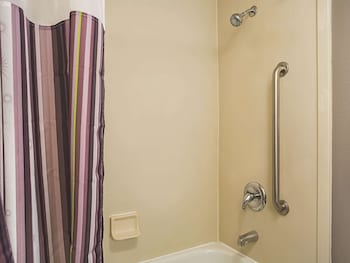 Suite, 1 King Bed with Sofa bed, Non Smoking