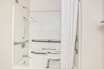 Standard Room, 1 Queen Bed, Accessible