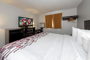 Deluxe Room, 1 King Bed, Accessible, Non Smoking