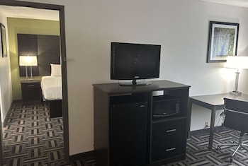 Suite, 1 Bedroom, Non Smoking (1 King)