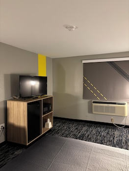 Deluxe Room, 2 Queen Beds, Non Smoking