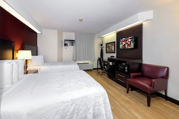 Deluxe Room, 2 Double Beds (Smoke Free)