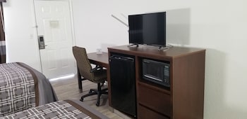 Standard Double Room, 2 Queen Beds