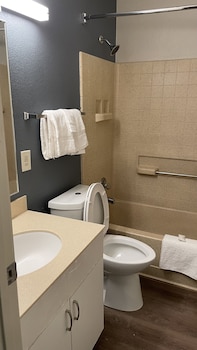 Studio Suite, 1 Queen Bed, Non Smoking