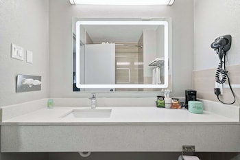Deluxe Room, 2 Double Beds, Non Smoking, Microwave