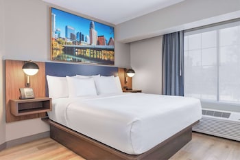 Suite, 1 King Bed, Non Smoking