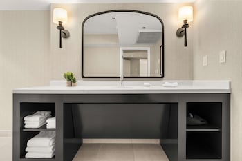 Suite, 2 Queen Beds, Accessible (Roll-In Shower)