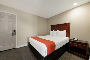 Standard Room, 1 Queen Bed, Non Smoking