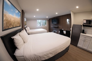 Deluxe Room, 2 Queen Beds, Non Smoking, City View