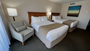 Room (Coast Premium Two Queens)