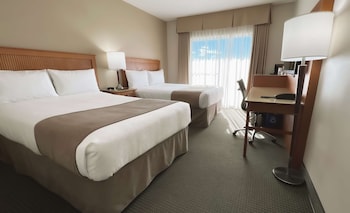 Room (Coast Two Doubles)