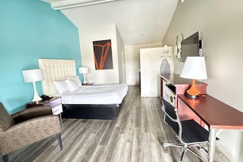 Standard Room, 1 King Bed, Non Smoking