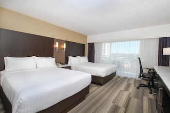 Suite, 2 Queen Beds, Accessible (Communications, Roll-In Shower)