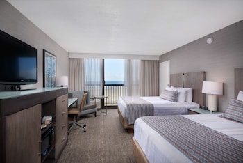 Standard Room, 2 Queen Beds, Refrigerator & Microwave, Oceanfront (Non Pet Friendly)