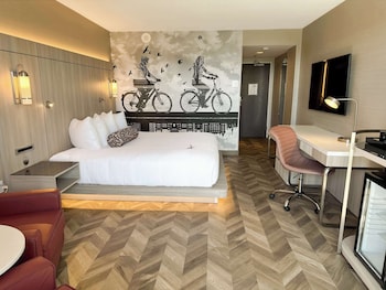 Room, 1 King Bed (Coast King)
