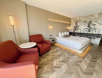 Room, 1 King Bed (Coast King)