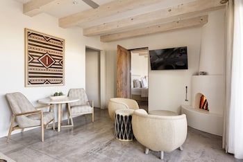 Premier Room, 2 Bedrooms, Non Smoking, Connecting Rooms (Interconnecting)