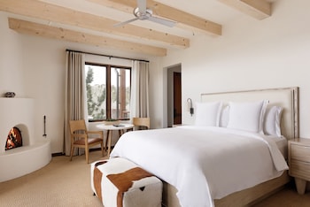 Deluxe Room, 2 Bedrooms, Accessible, Non Smoking (Interconnecting)