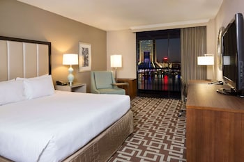 Room, 1 King Bed, River View