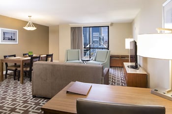 Suite, 1 King Bed, Jetted Tub