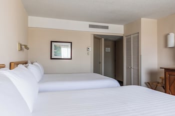 Classic Room, 2 Double Beds