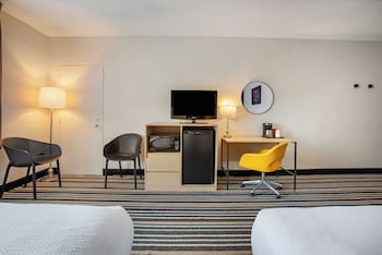 Standard Room, 2 Queen Beds