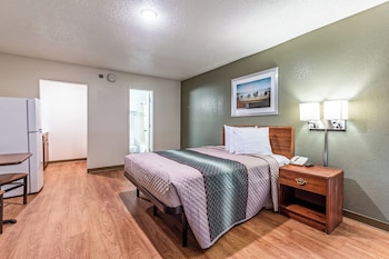 Standard Studio, 1 Queen Bed, Non Smoking