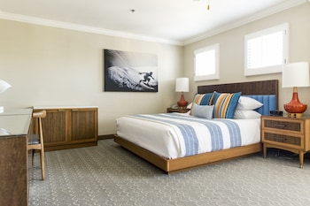 Standard Room, 1 King Bed (Traditional King)