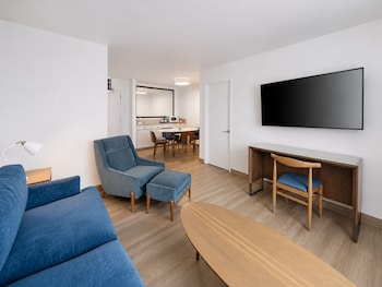 Classic Suite, 1 King Bed with Sofa bed