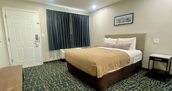 Standard Room, 1 Queen Bed, Non Smoking