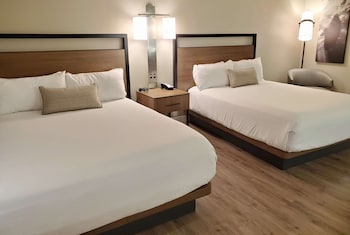 Room, 2 Queen Beds, Non Smoking