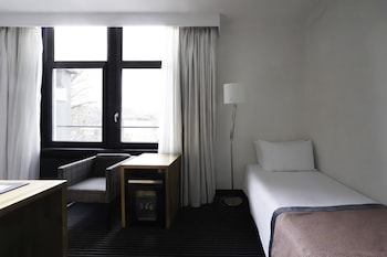 Triple Room (2 adults and 1 kid)