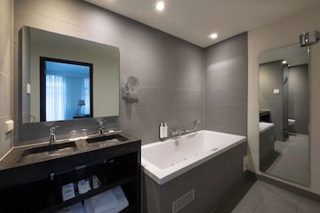 Executive Double Room, Hot Tub