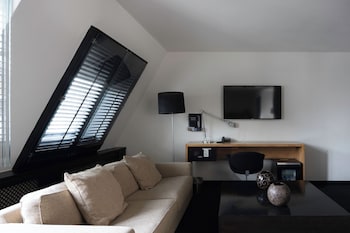 Junior Suite (Single Use)