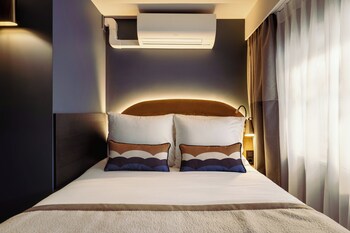 Comfort Room, 1 Double Bed (Limited View)