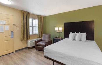 Studio, 1 Queen Bed, Non Smoking