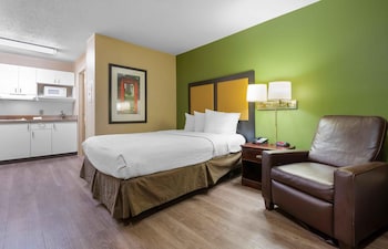 Studio, 1 Queen Bed, Non Smoking