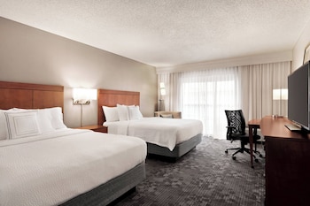 Room, 1 Double Bed (Mobility Accessible, Roll-in Shower)