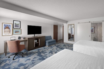 Room, 2 Queen Beds, Accessible, Bathtub