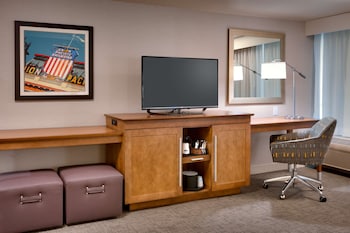 Suite, 1 Bedroom, 1 King with Sofa Bed