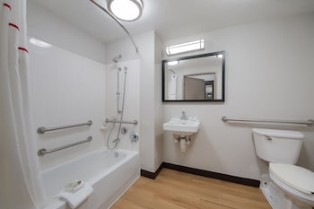 Superior Room, 1 King Bed, Accessible, Non Smoking