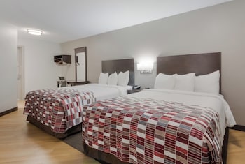 Suite, 2 Queen Beds, Non Smoking