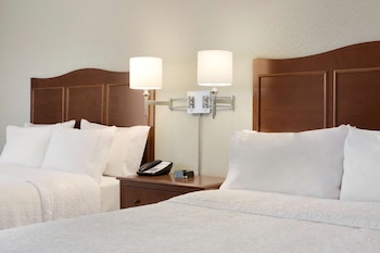 Room, 2 Queen Beds, Accessible, Non Smoking