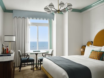 Room, 1 King Bed, Oceanfront