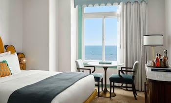 Room, 1 King Bed, Oceanfront