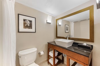 Suite, Multiple Beds, Non Smoking, Refrigerator & Microwave